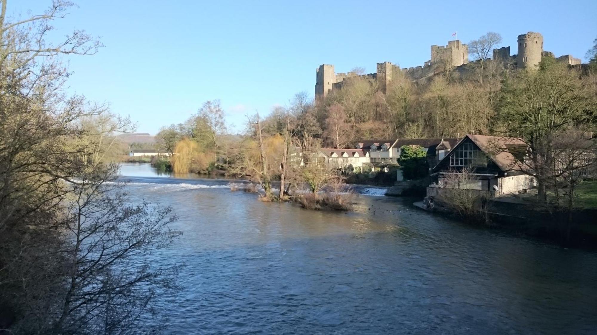 Ludlow Town Centre Apartments Экстерьер фото