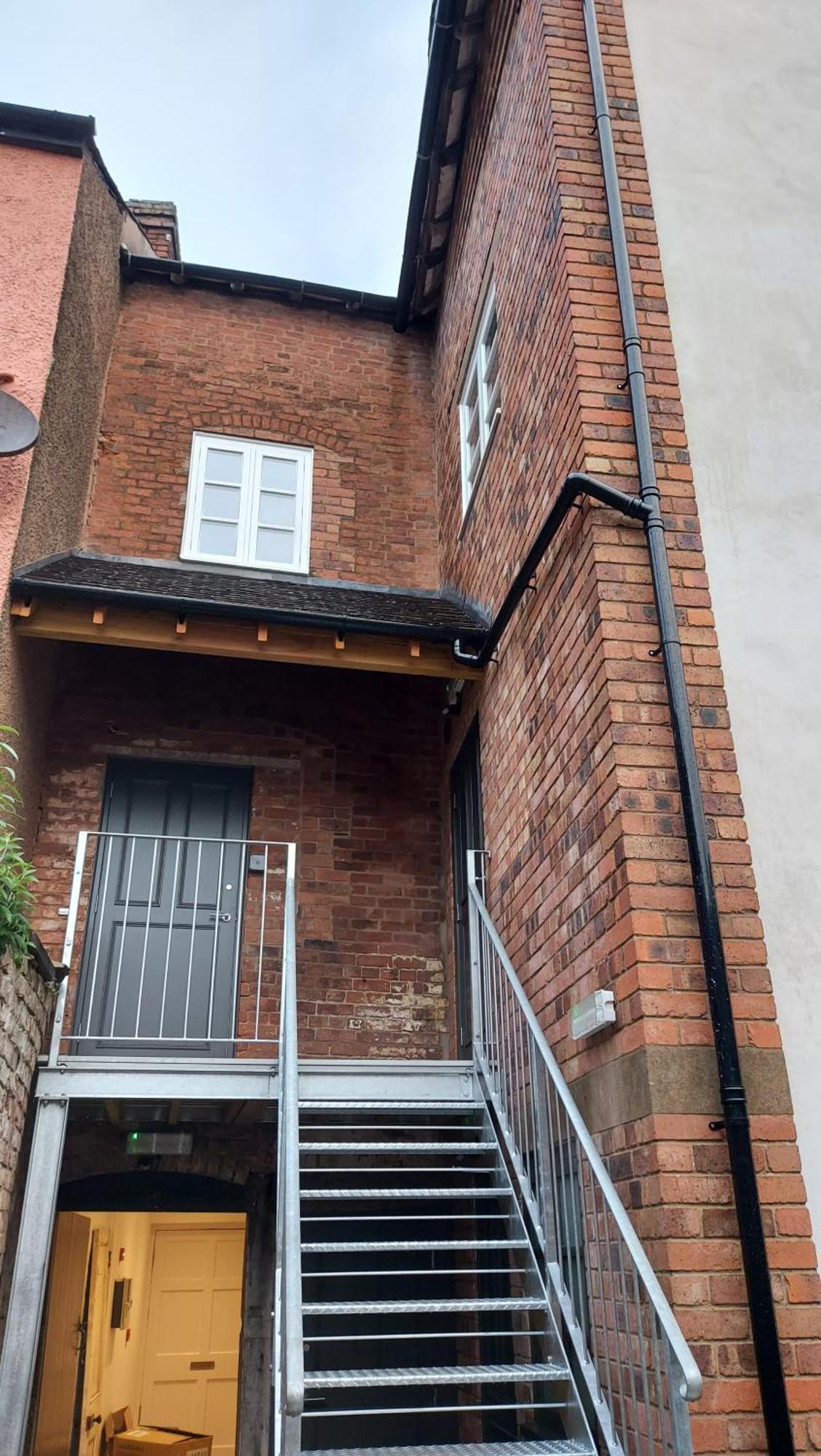 Ludlow Town Centre Apartments Экстерьер фото
