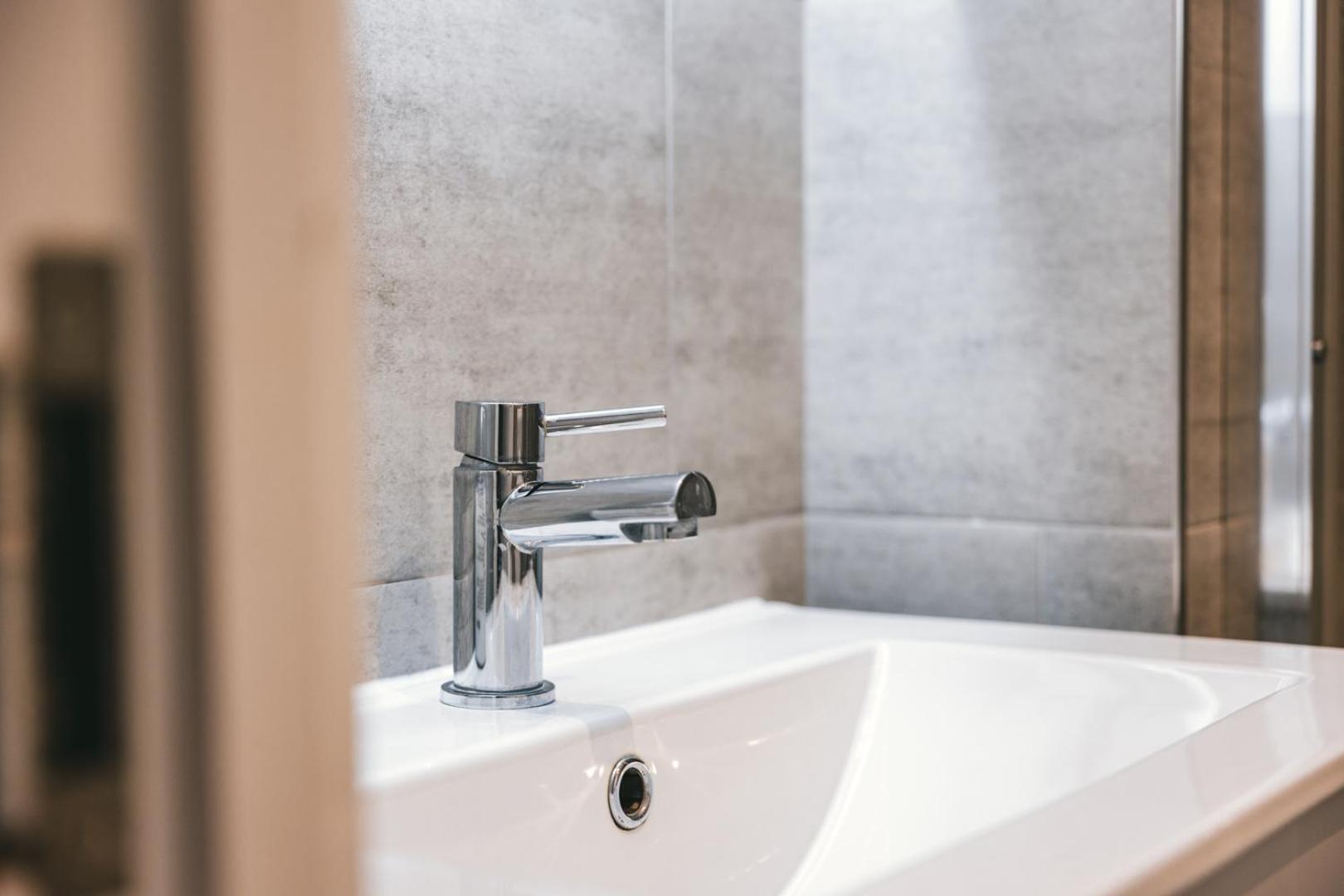 Ludlow Town Centre Apartments Экстерьер фото